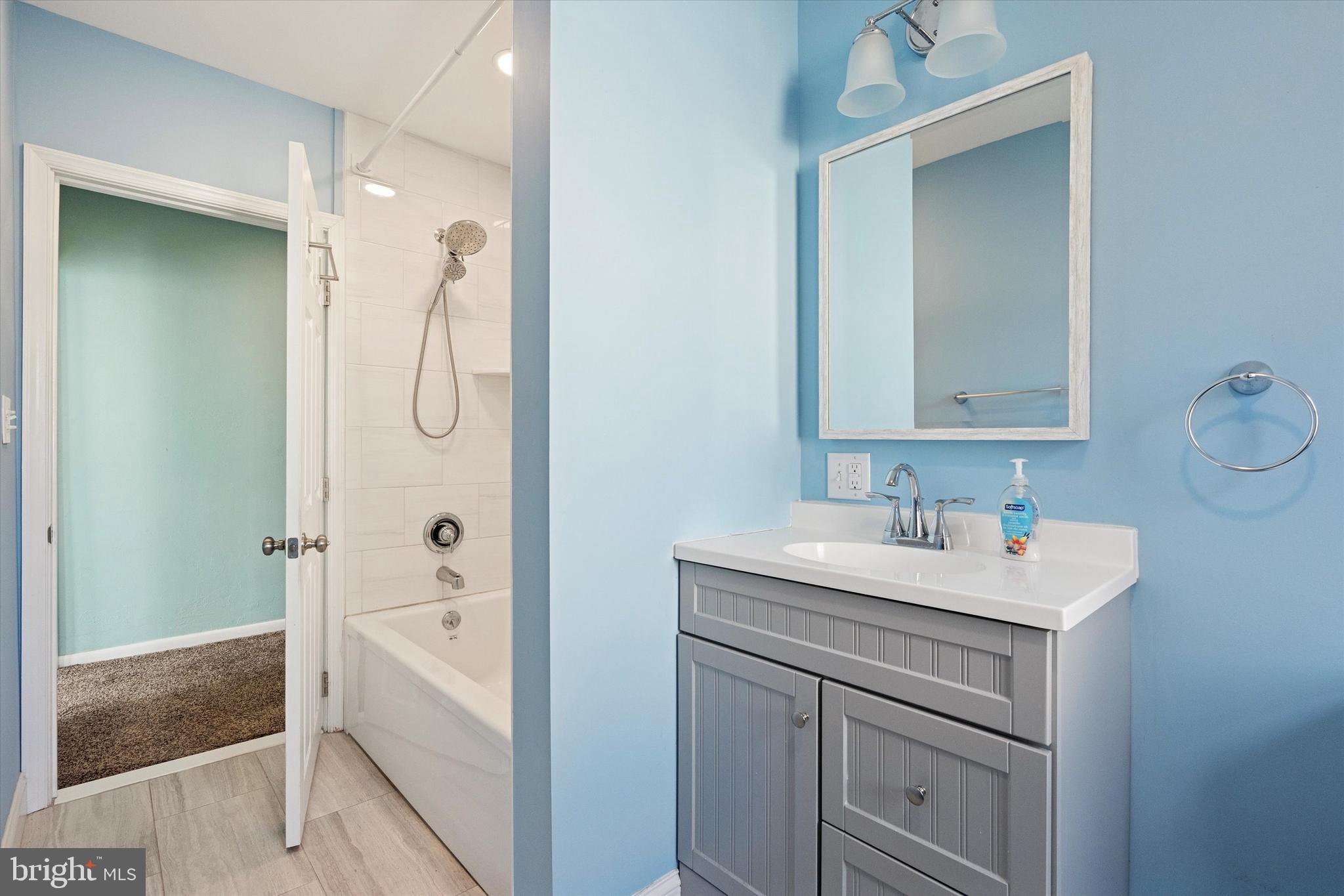 238 Kalos Street Philadelphia, PA 19128 - Photo 16 of 25