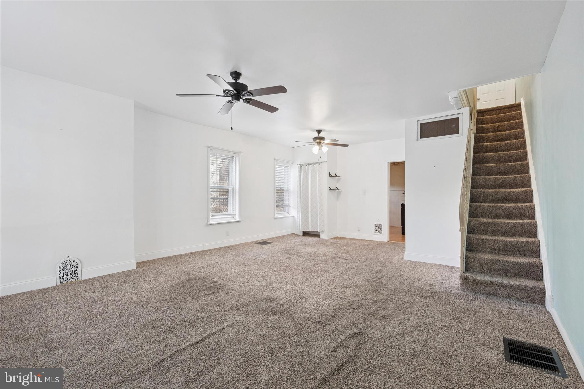 238 Kalos Street Philadelphia, PA 19128 - Photo 2 of 25