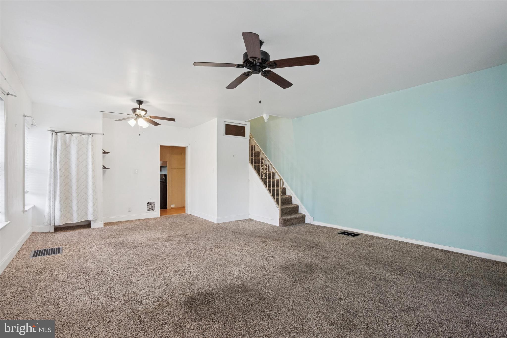 238 Kalos Street Philadelphia, PA 19128 - Photo 3 of 25