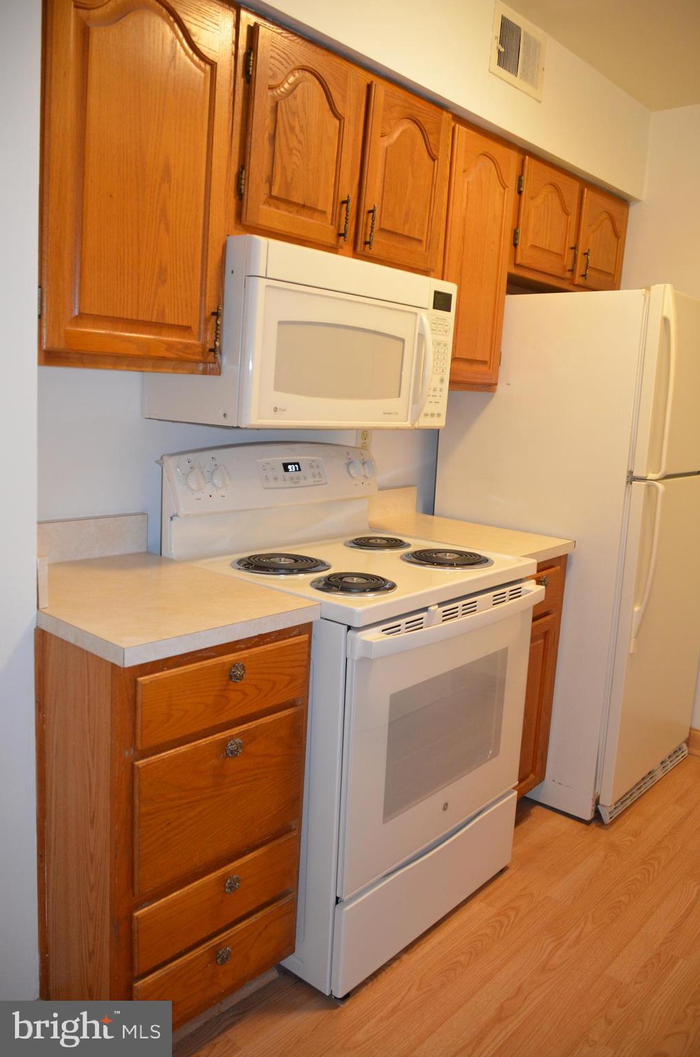 5818 Royal Ridge Drive, Unit A Springfield, VA 22152 - Photo 8 of 27