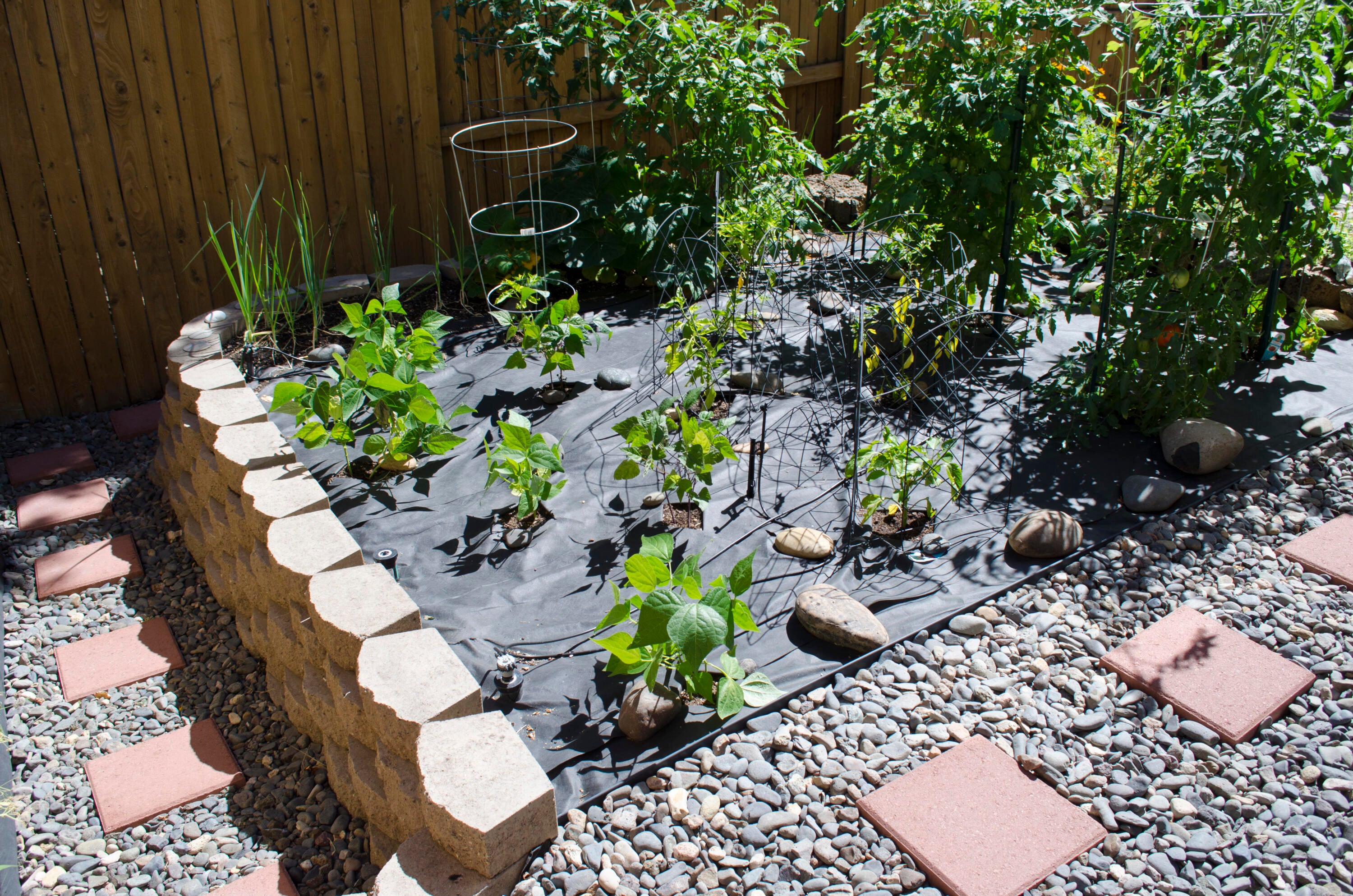63174 Iner Loop Bend, OR 97701 - Photo 30 of 32 28Garden