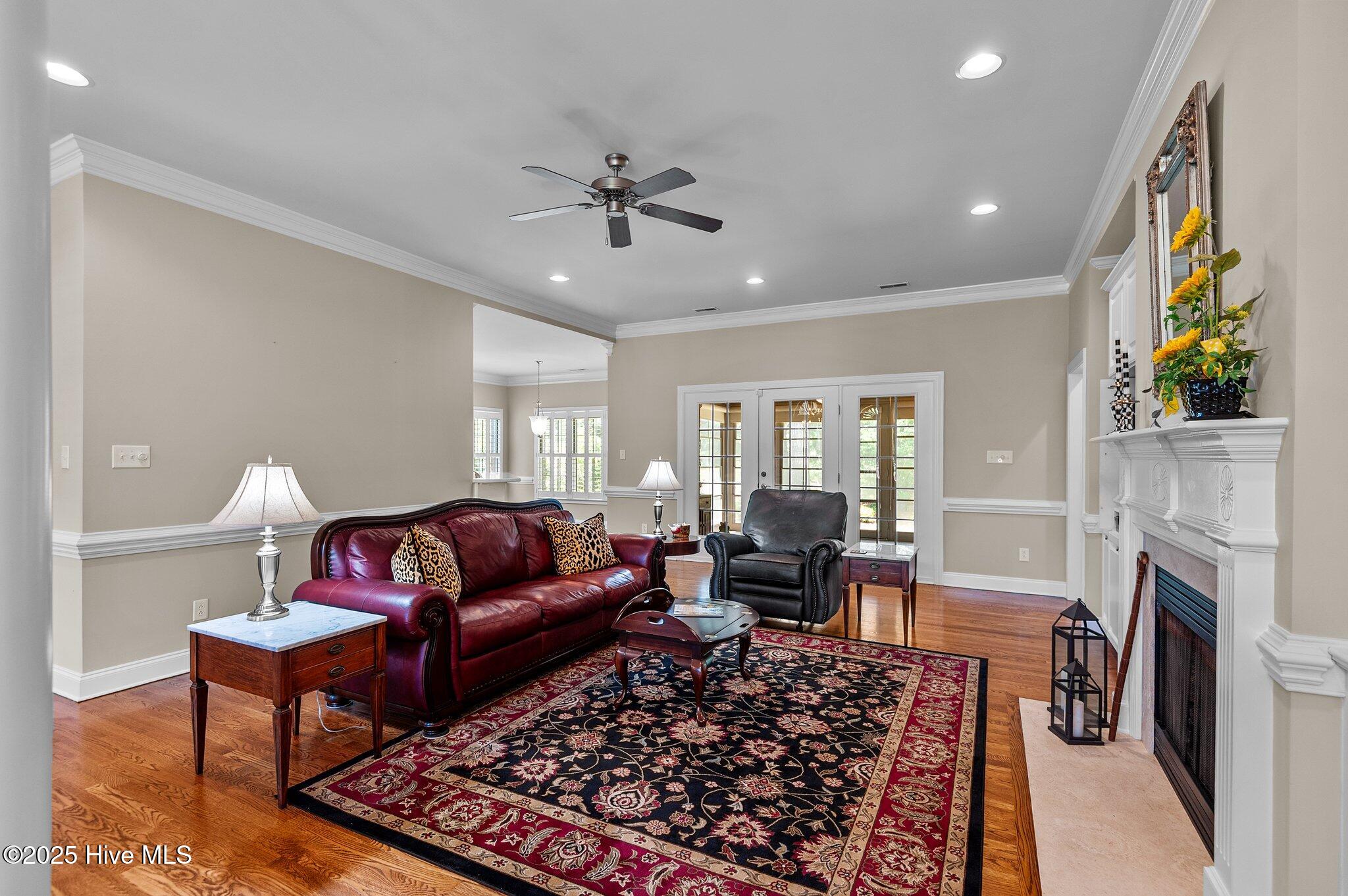 100 St Johns Court Chocowinity, NC 27817 - Photo 8 of 58 Great room