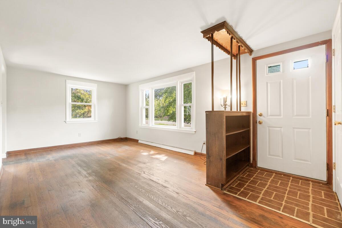 9009 Gue Road Damascus, MD 20872 - Photo 5 of 33