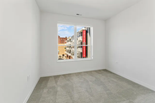 $2,071 | 5945 6th Avenue, Unit 307, Kenosha, WI 53140