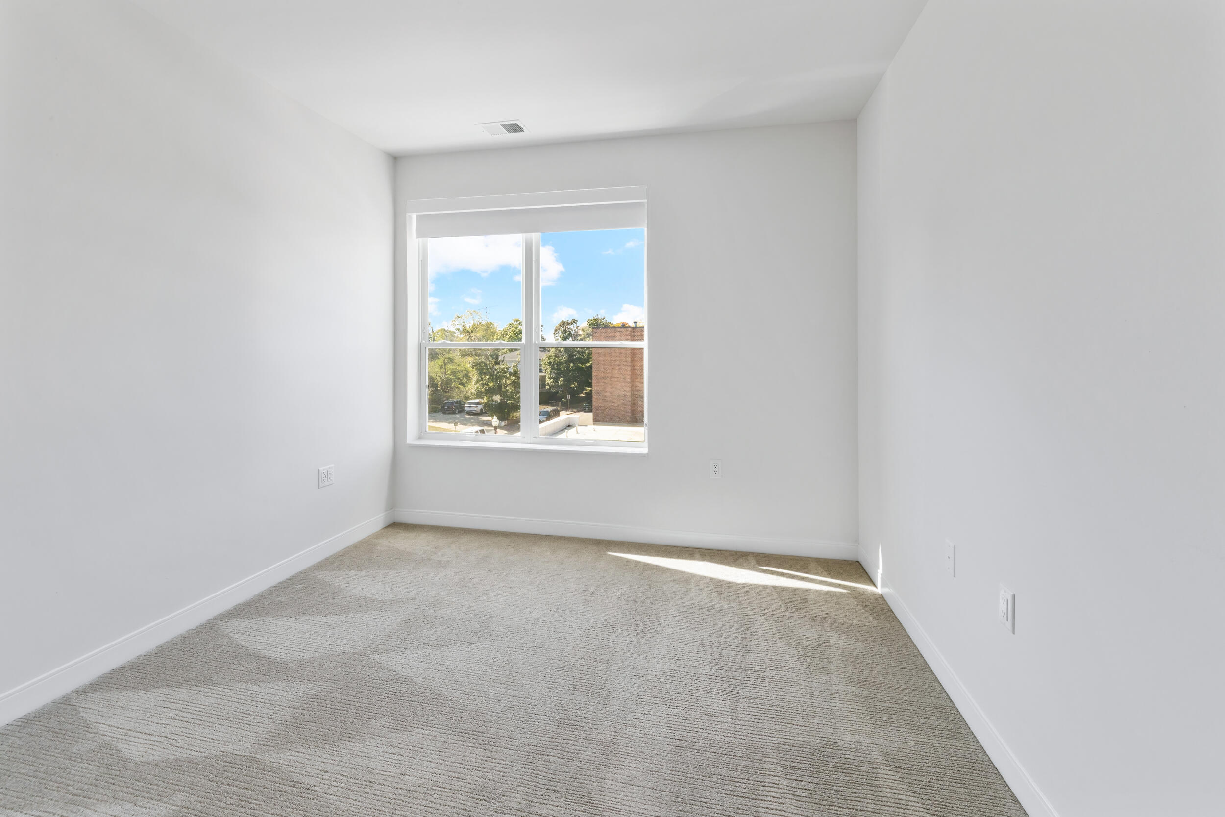 5945 6th Avenue, Unit 307 Kenosha, WI 53140 - Photo 15 of 30 17597709261-IMG_0356