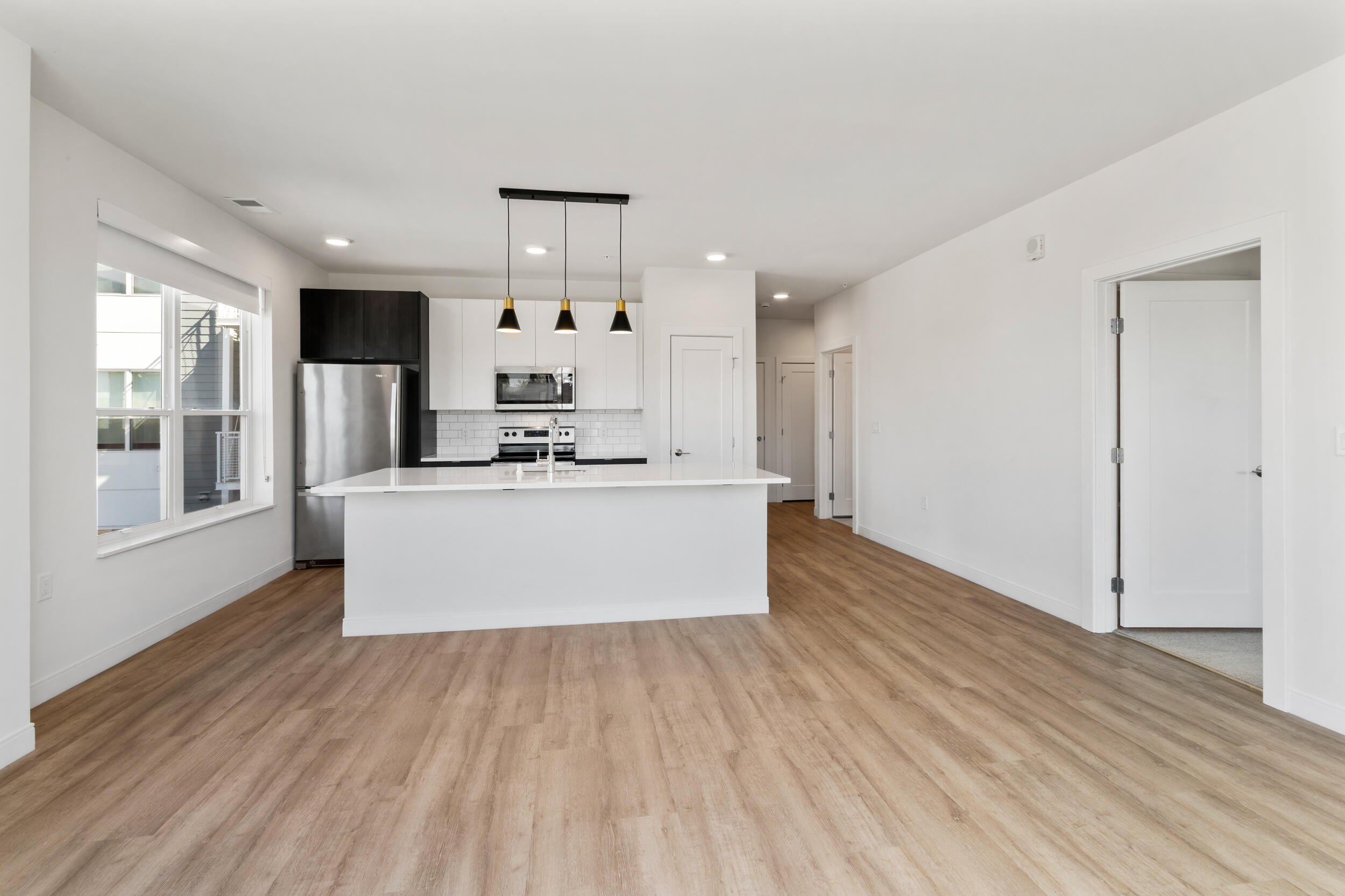 5945 6th Avenue, Unit 307 Kenosha, WI 53140 - Photo 8 of 30 17597709262-IMG_0436