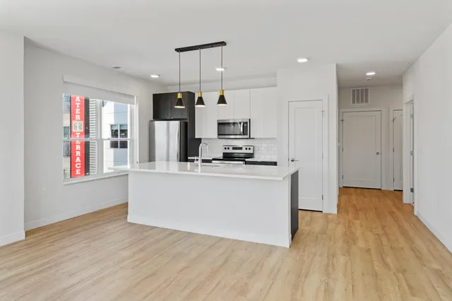 $2,071 | 5945 6th Avenue, Unit 307, Kenosha, WI 53140