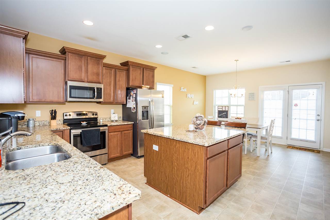 220 Castleton Circle Boiling Springs, SC 29316 - Photo 4 of 17