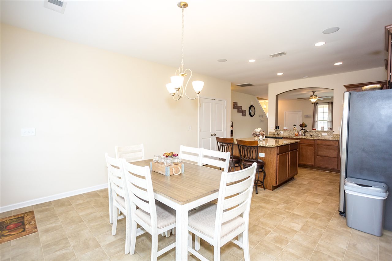 220 Castleton Circle Boiling Springs, SC 29316 - Photo 6 of 17