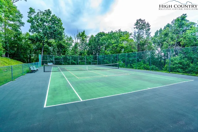 a view of a tennis court
