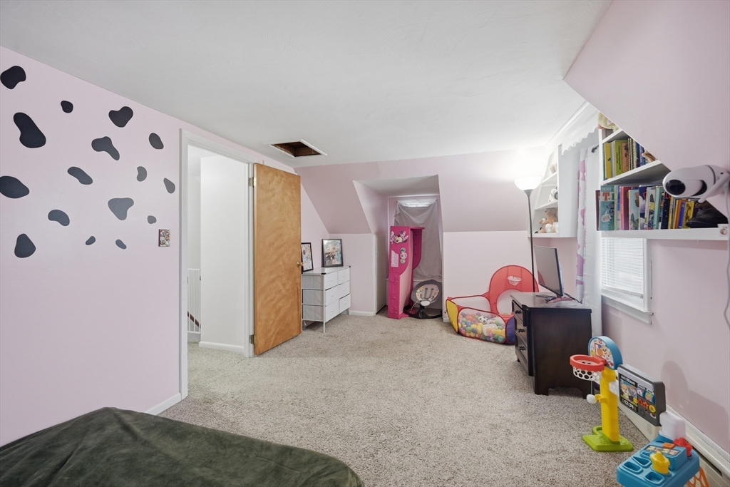 105 Lachine Street Chicopee, MA 01020 - Photo 17 of 22