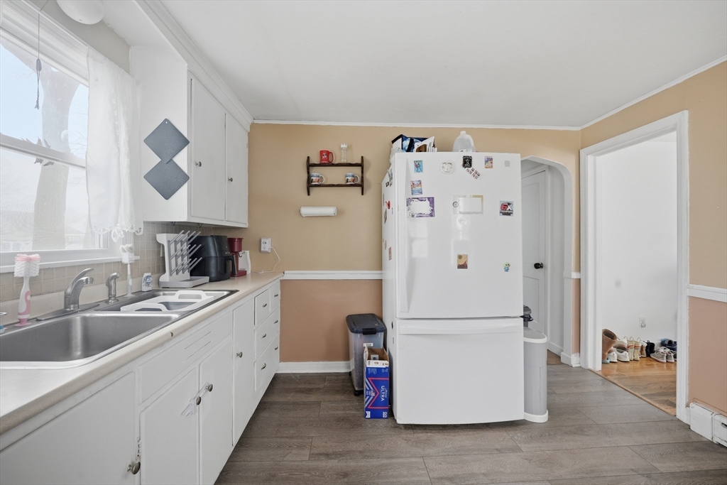 105 Lachine Street Chicopee, MA 01020 - Photo 7 of 22