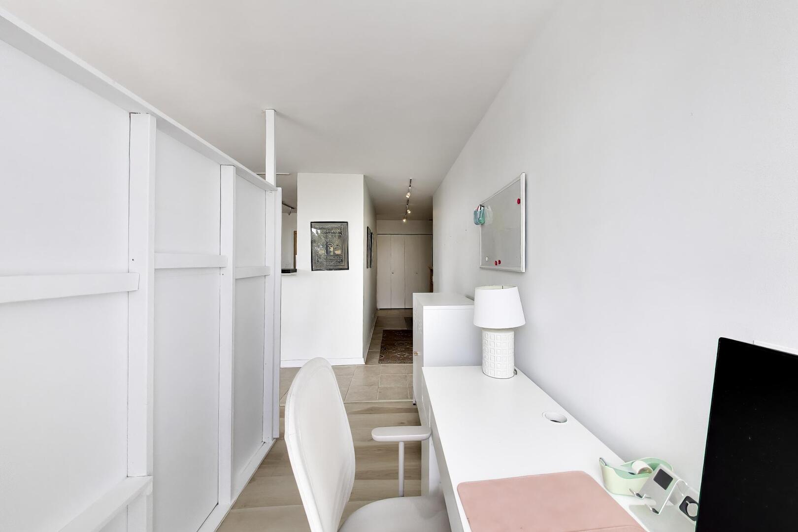 5701 North Sheridan Road, Unit 4U Chicago, IL 60660 - Photo 20 of 34 Gallery Image 20