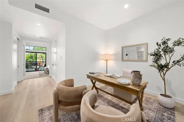 $1,371,800 | 581 Higuera Street, Unit 307, San Luis Obispo, CA 93401