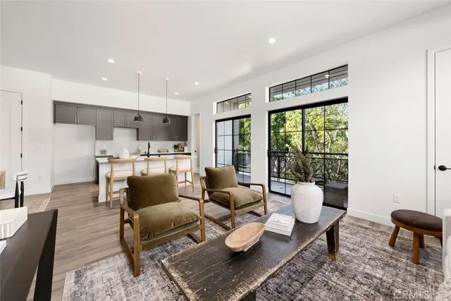 $1,371,800 | 581 Higuera Street, Unit 307, San Luis Obispo, CA 93401