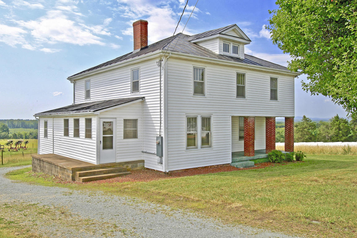 390 Kemp Ford Road Union Hall, VA 24176 - Photo 41 of 47 a front view of house with yard