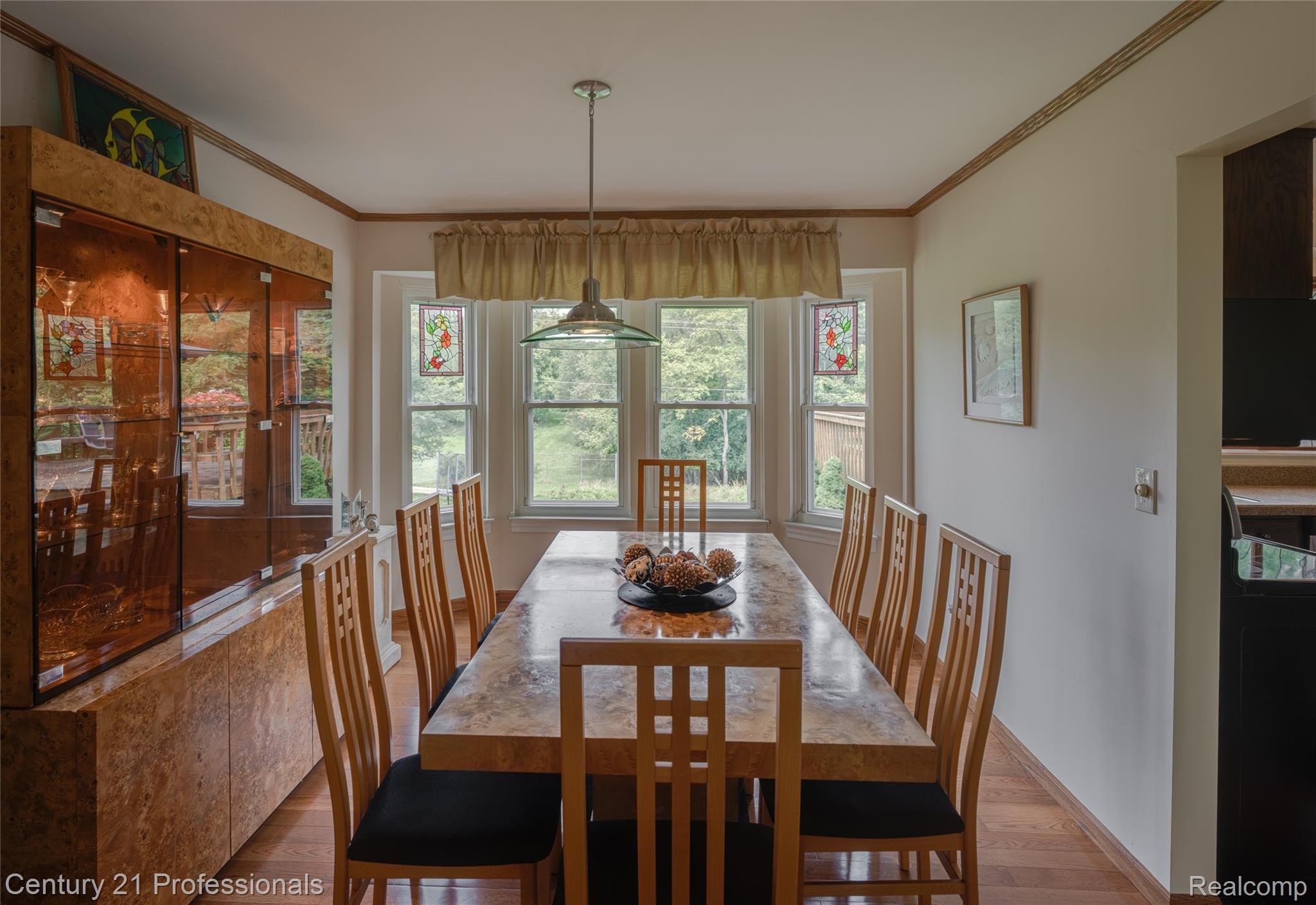 1354 North Fairview Lane Rochester, MI 48306 - Photo 12 of 70 12_Dining Room_1.jpg