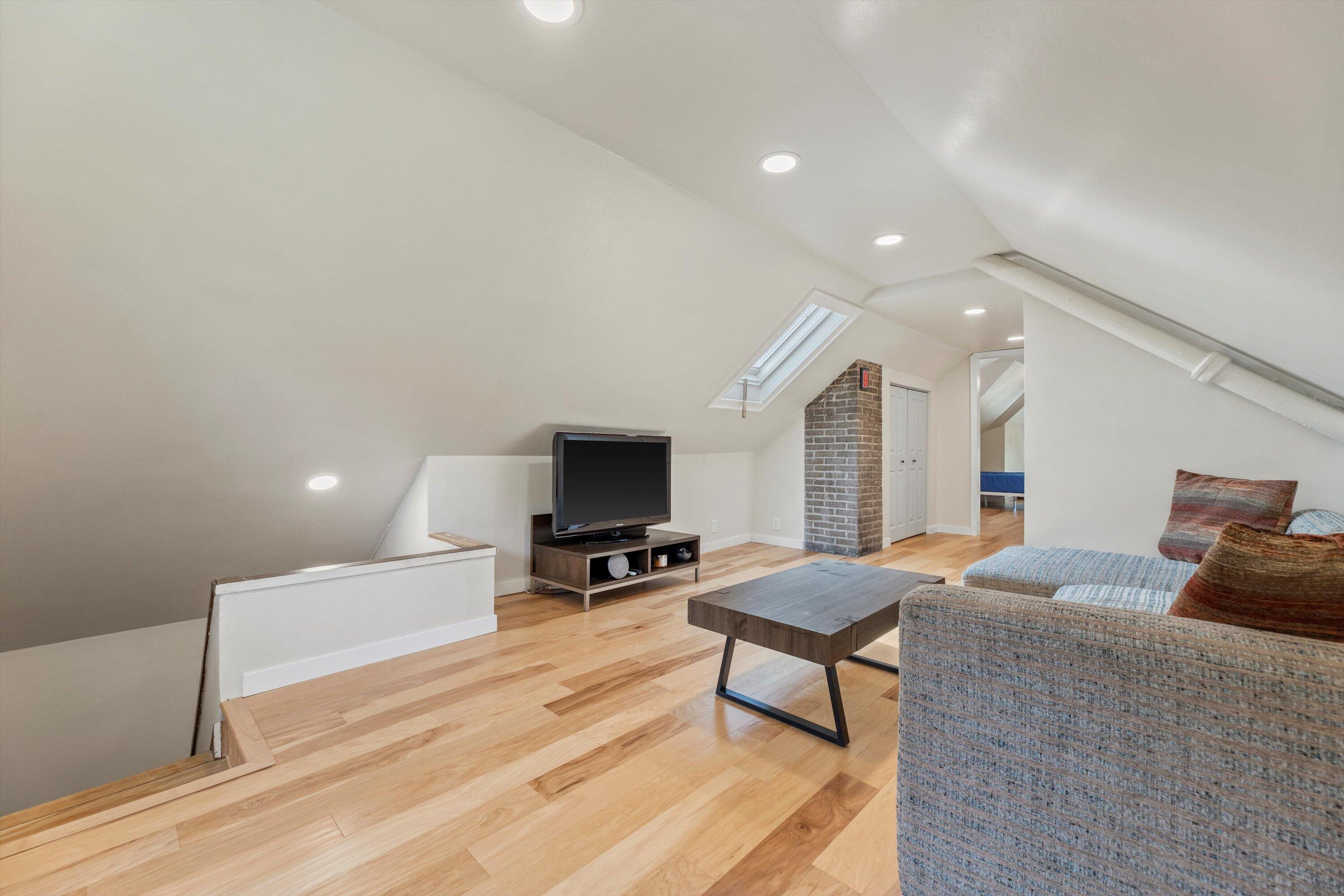 3374 North Cramer Street, Unit 3374 Milwaukee, WI 53211 - Photo 22 of 38 Upper Level Living Area