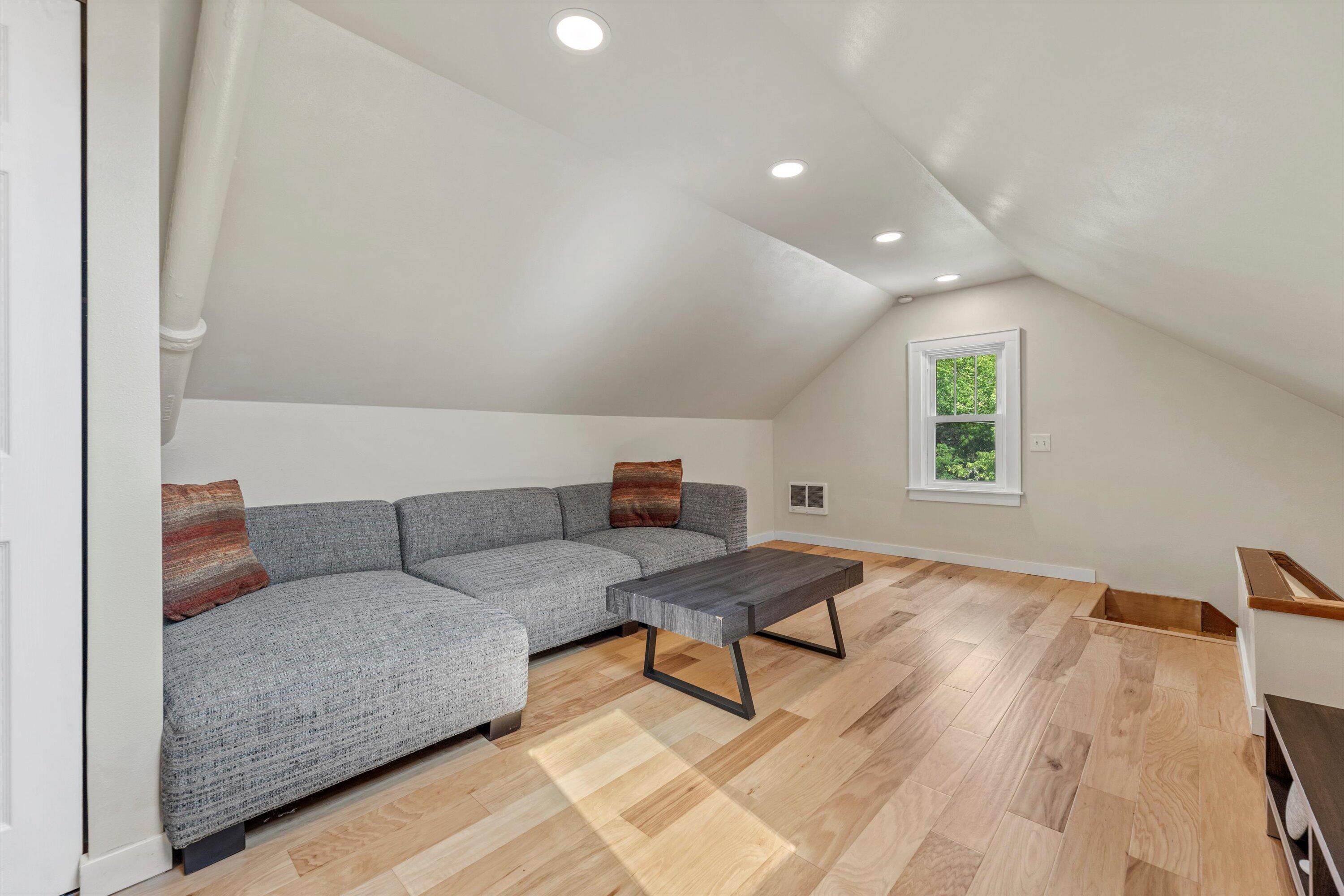 3374 North Cramer Street, Unit 3374 Milwaukee, WI 53211 - Photo 23 of 38 Upper Level Living Area