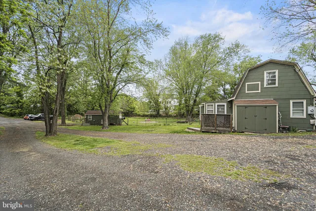 $3,000,000 | 41170 Little River Turnpike, Aldie, VA 20105