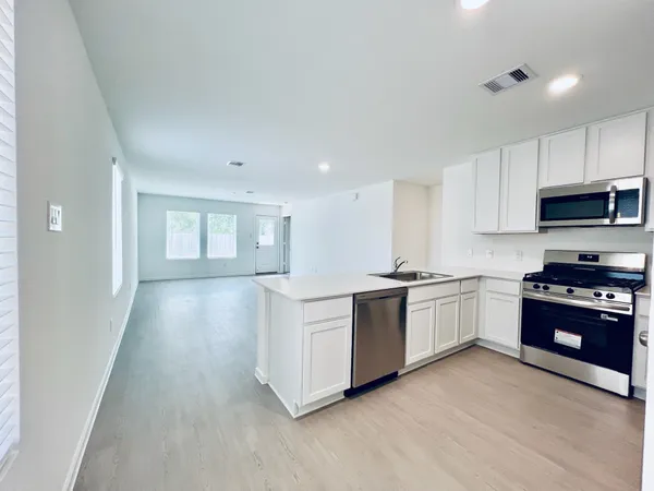 $1,700 | 3014 Mallorca Drive, Conroe, TX 77301