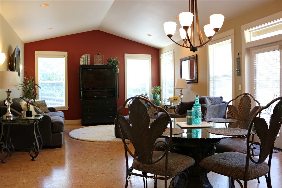 4263 Aldrich Road Bellingham, WA 98226 - Photo 8 of 25 Gallery Image 8