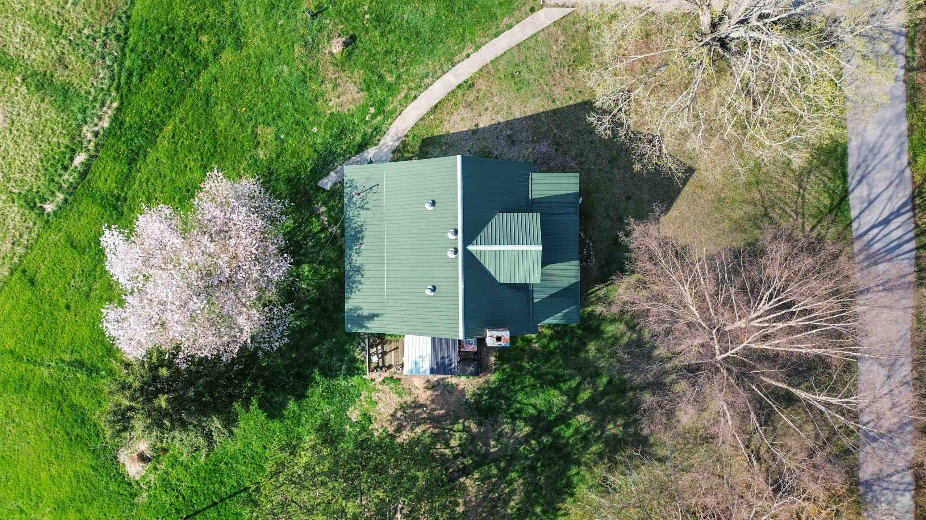 511 Black Ridge Road McKee, KY 40447 - Photo 32 of 35 032