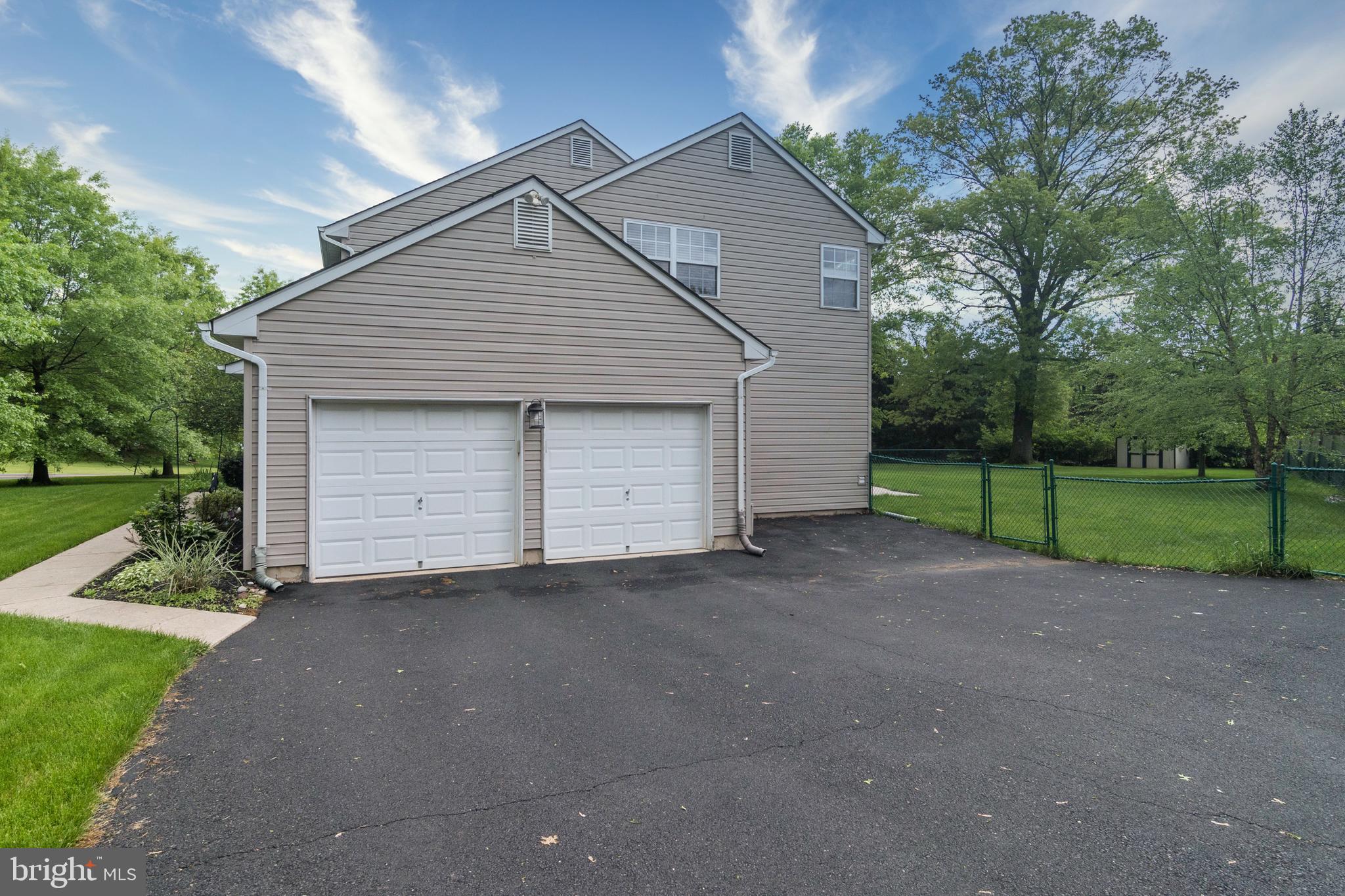 2723 Line Lexington Road Hatfield, PA 19440 - Photo 4 of 43 Gallery Image 4