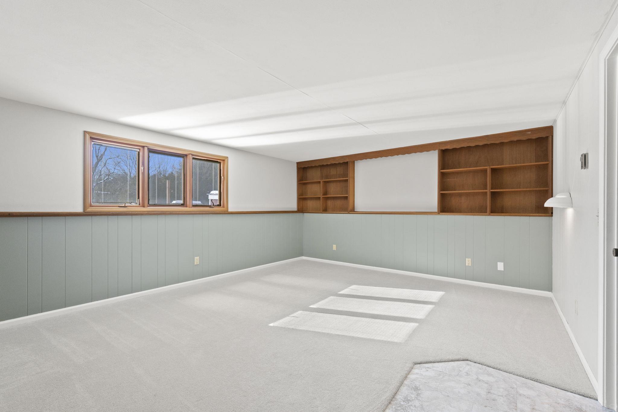 935 West Gump Road Fort Wayne, IN 46845 - Photo 26 of 36 Gallery Image 26