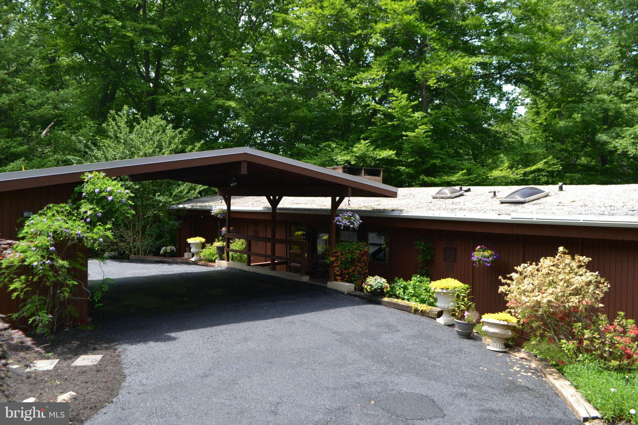2008 Ridgecrest Court Ruxton, MD 21204 - Photo 3 of 30 Circular driveway with Carport