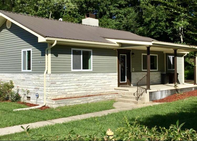 106 Malvern Road Oak Ridge, TN 37830 - Photo 1 of 31 IMG_1107
