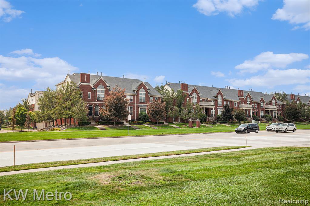 2859 East Maple Road, Unit 3 Birmingham, MI 48009 - Photo 15 of 15