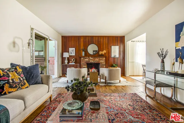 $860,000 | 13130 Crewe Street, North Hollywood, CA 91605