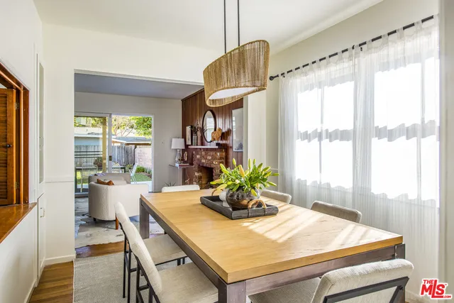 $860,000 | 13130 Crewe Street, North Hollywood, CA 91605