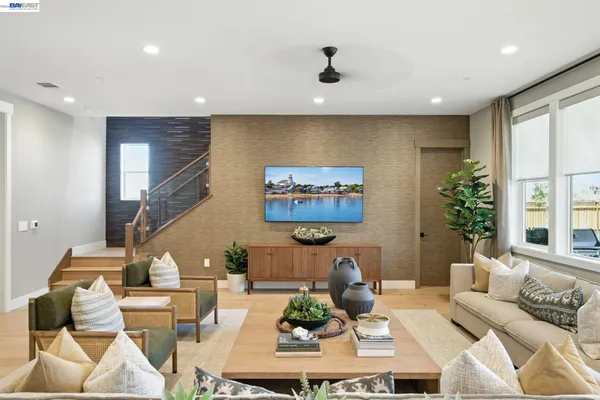 $3,452,193 | 1658 Wren Street, Dublin, CA 94568