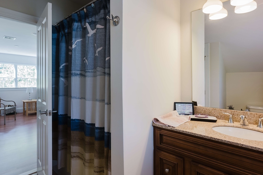 14 Hathaway Pond Circle, Unit 14 Rochester, MA 02770 - Photo 20 of 41