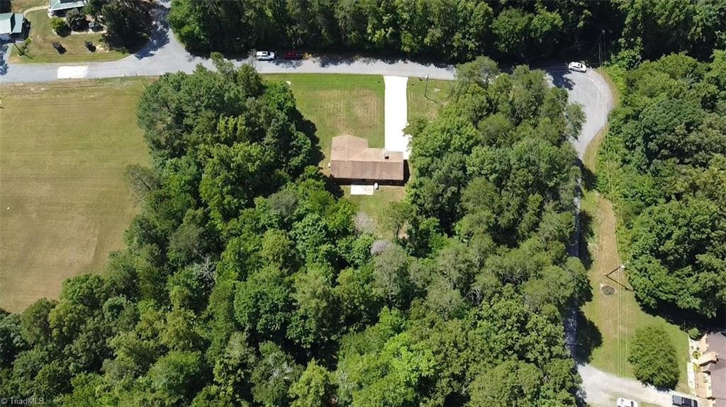 1015 Meadowview Road Walnut Cove, NC 27052 - Photo 5 of 27 Gallery Image 5