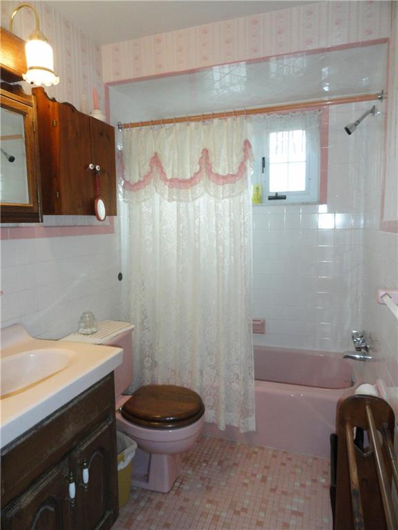 1171 Richard Road North Huntingdon, PA 15642 - Photo 8 of 20 Main Bath