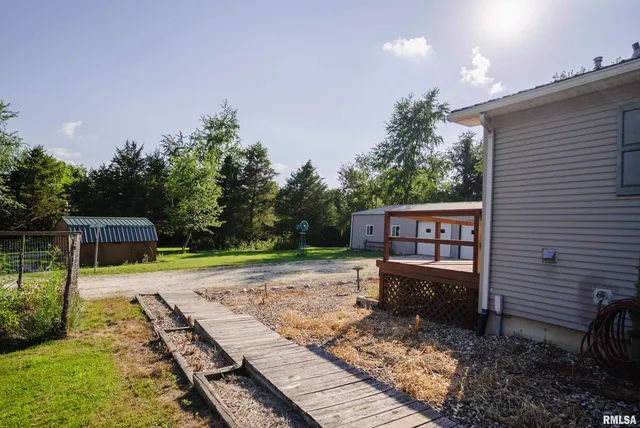 $520,000 | 32440 Jim Town Hollow Road, Rockport, IL 62370