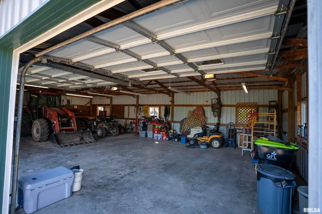 $520,000 | 32440 Jim Town Hollow Road, Rockport, IL 62370