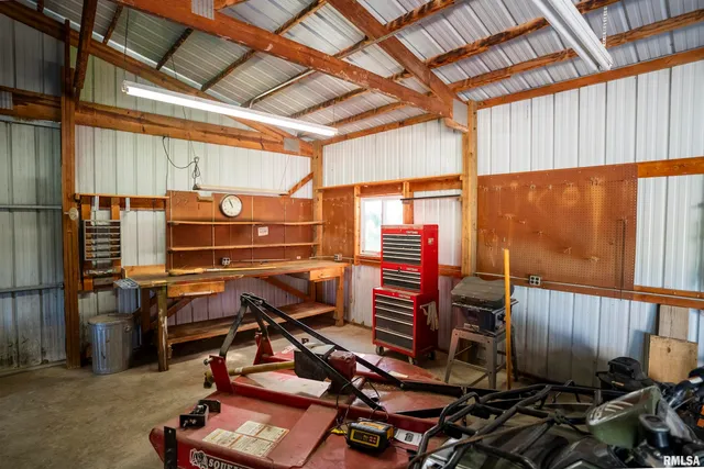 $520,000 | 32440 Jim Town Hollow Road, Rockport, IL 62370