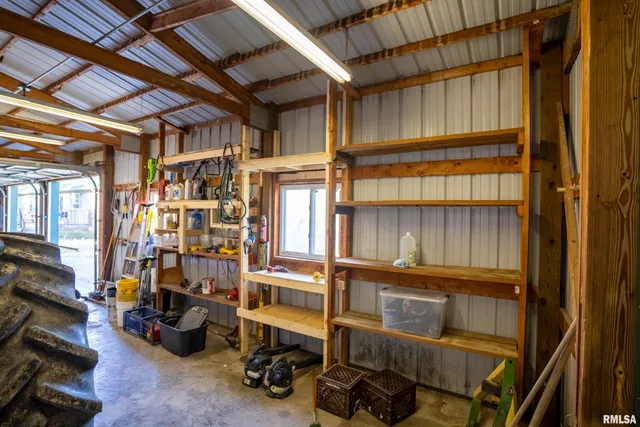 $520,000 | 32440 Jim Town Hollow Road, Rockport, IL 62370