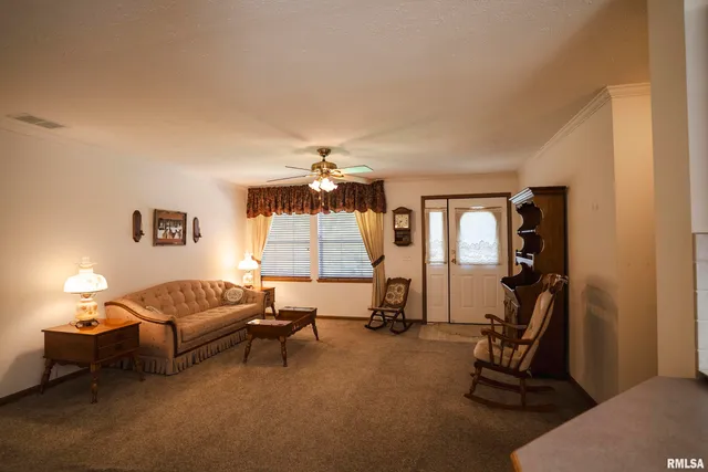 $520,000 | 32440 Jim Town Hollow Road, Rockport, IL 62370