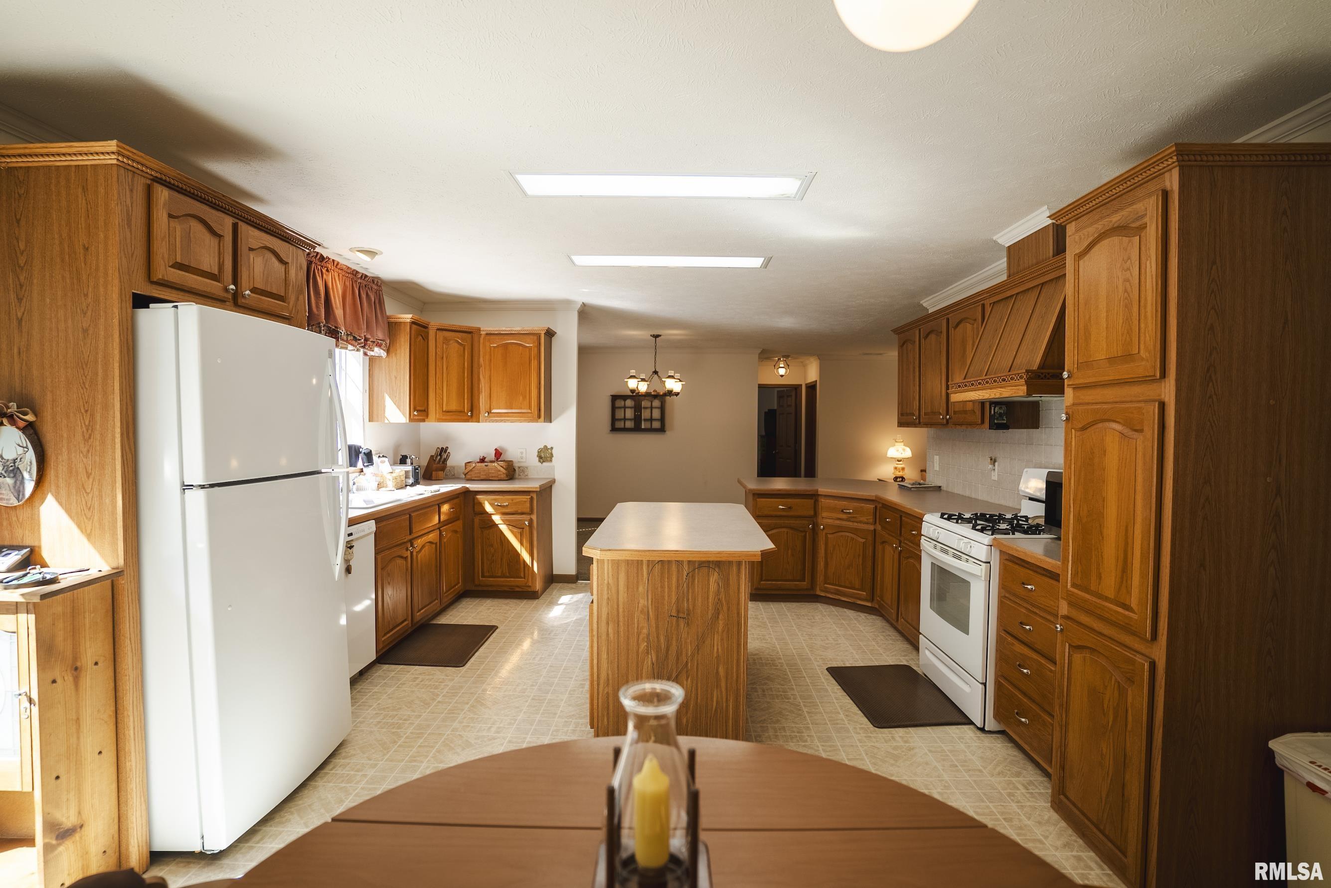 32440 Jim Town Hollow Road Rockport, IL 62370 - Photo 3 of 99