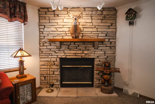 $520,000 | 32440 Jim Town Hollow Road, Rockport, IL 62370