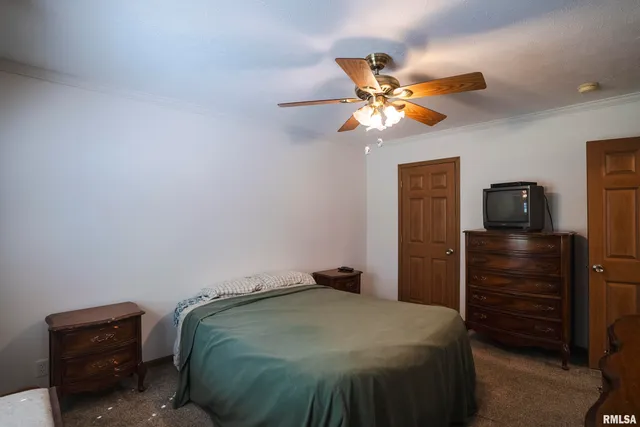 $520,000 | 32440 Jim Town Hollow Road, Rockport, IL 62370