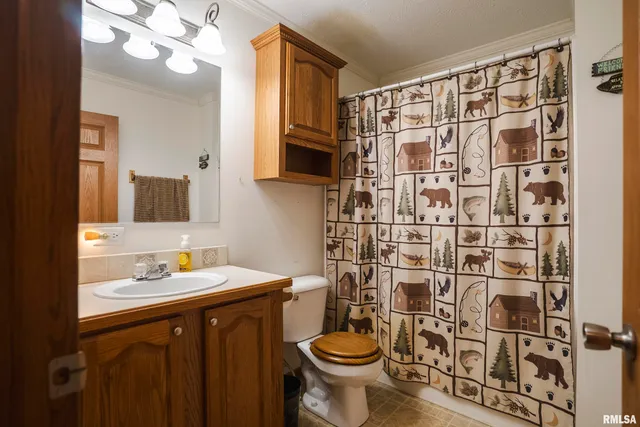 $520,000 | 32440 Jim Town Hollow Road, Rockport, IL 62370