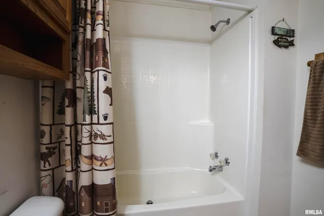 $520,000 | 32440 Jim Town Hollow Road, Rockport, IL 62370