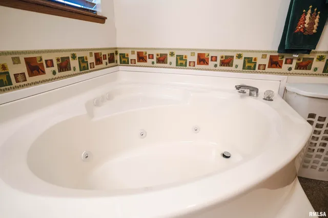 $520,000 | 32440 Jim Town Hollow Road, Rockport, IL 62370