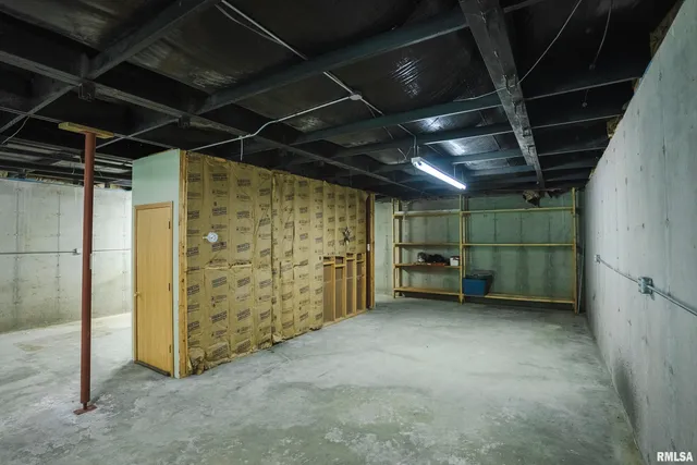 $520,000 | 32440 Jim Town Hollow Road, Rockport, IL 62370